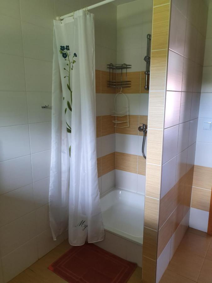 Privat Bartky Appartement Vrbov Buitenkant foto
