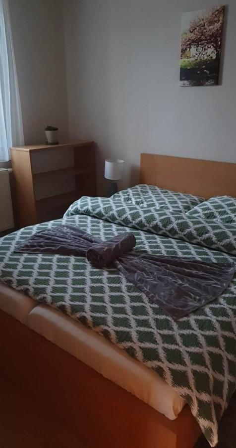 Privat Bartky Appartement Vrbov Buitenkant foto