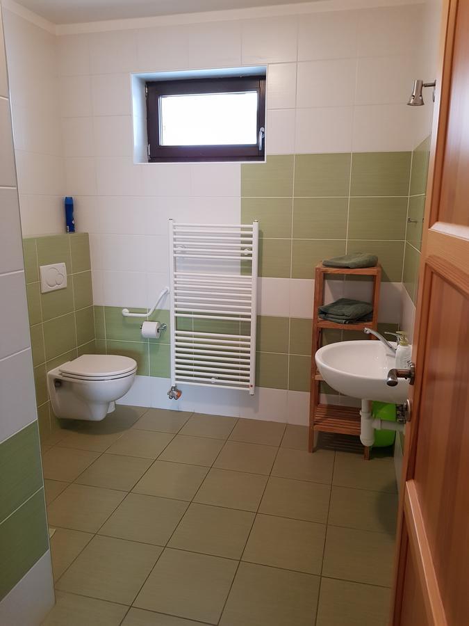 Privat Bartky Appartement Vrbov Buitenkant foto