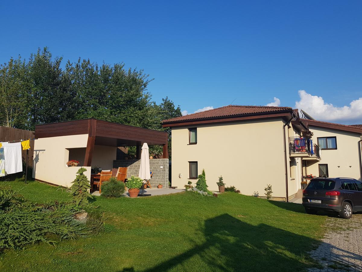 Privat Bartky Appartement Vrbov Buitenkant foto