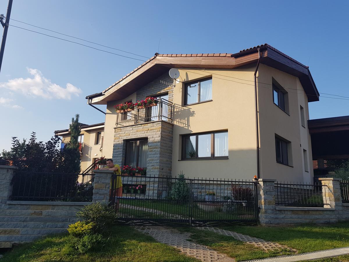 Privat Bartky Appartement Vrbov Buitenkant foto